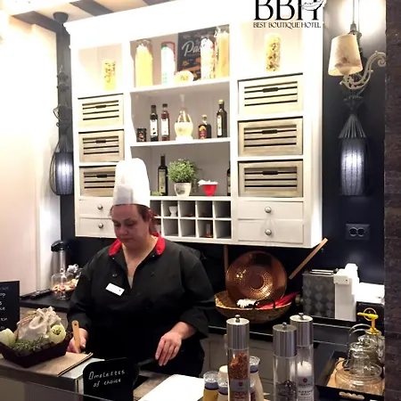 Boutique סטרה זגורה